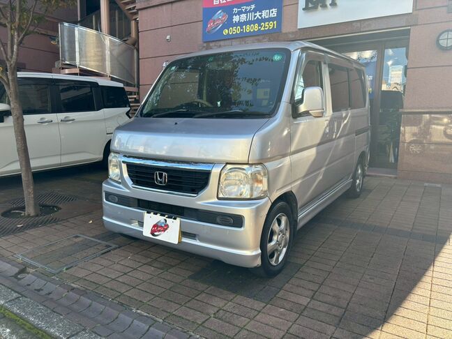 仕事などでも使い勝手の良いお車です。傷も少なく綺麗です。